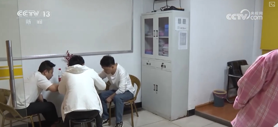 “县域经济发展+数字技术迭代+拓展新业态”多维发力 新就业形态劳动者规模扩大