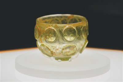 宁夏固原文物珍品汇聚上博  展现多元文化交织画卷