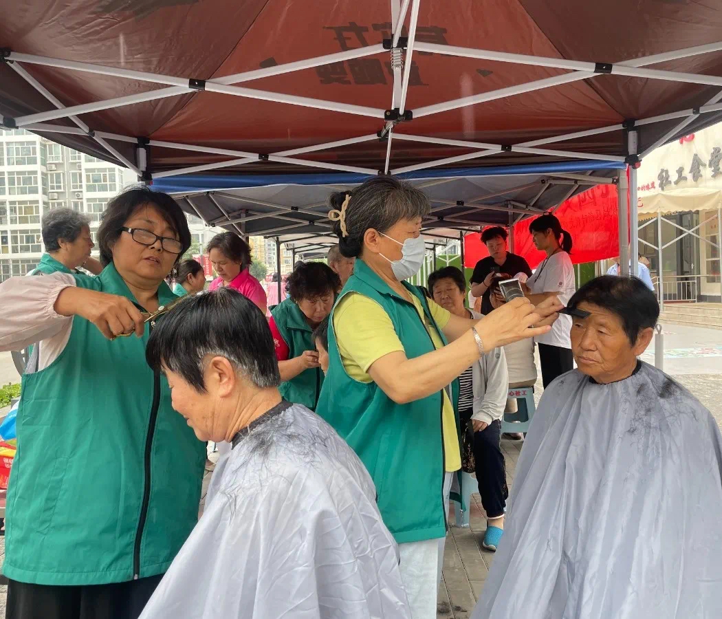 衡水“专业社工+志愿服务”融合试点建设的沁园社区实践样本