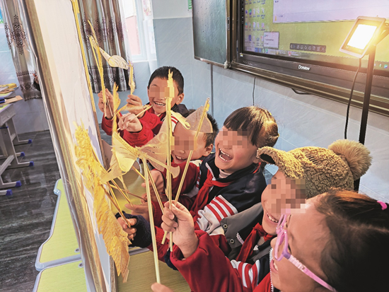 爱育童心·困境儿童家校社教育关爱示范项目 家校社共护“格桑花”开